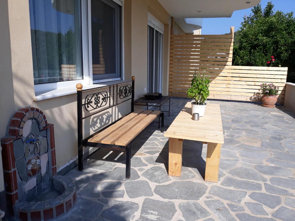 Apartment Ithakis Nea Iraklitsa エクステリア 写真